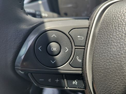 Used 2025 Toyota Corolla SE FWD image 22