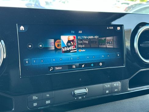 Used 2024 Mercedes-Benz Sprinter 2500 image 20