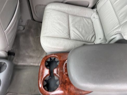 Used 2005 Toyota Sequoia Limited AWD/4WD image 20