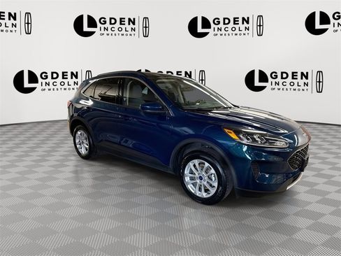 Used 2020 Ford Escape SE image 2