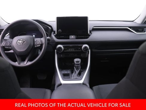 Certified 2023 Toyota RAV4 LE FWD image 5