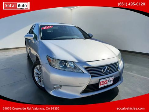 Used 2014 Lexus ES 300h w/ Premium Package w/Bamboo Trim FWD image 1