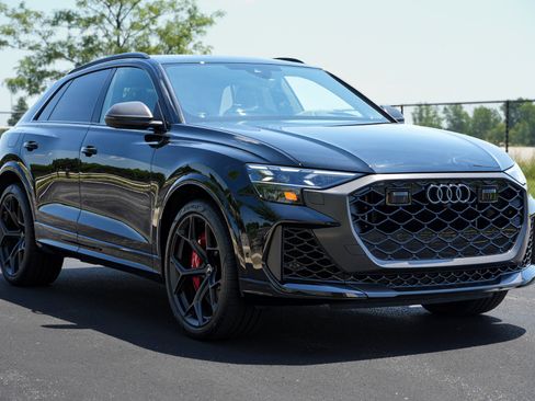 Used 2025 Audi RS Q8 performance AWD/4WD image 4