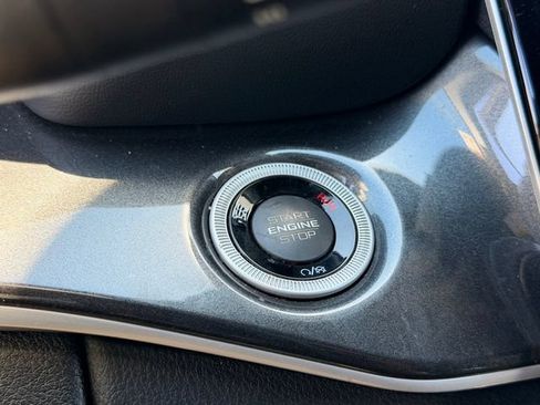 Used 2023 Jeep Grand Cherokee Altitude AWD/4WD image 16