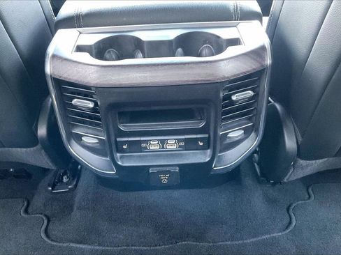 Used 2025 RAM 1500 Laramie w/ Sport Appearance Package AWD/4WD image 17