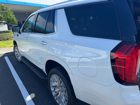 Used 2024 GMC Yukon Denali image 3