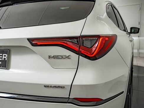 Used 2022 Acura MDX A-Spec AWD/4WD image 15