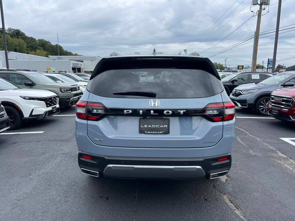 Certified 2026 Honda Pilot EX-L image 4