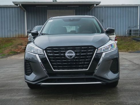 Used 2024 Nissan Kicks S image 26