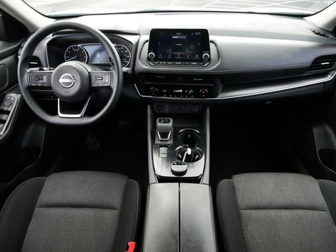 Used 2024 Nissan Rogue SV AWD/4WD image 10