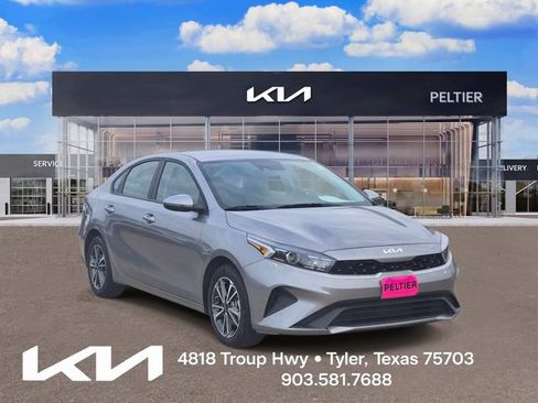 Certified 2023 Kia Forte LXS w/ LXS Technology Package FWD image 1