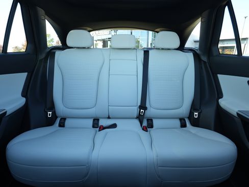 New 2026 Mercedes-Benz GLC 300 4MATIC image 31