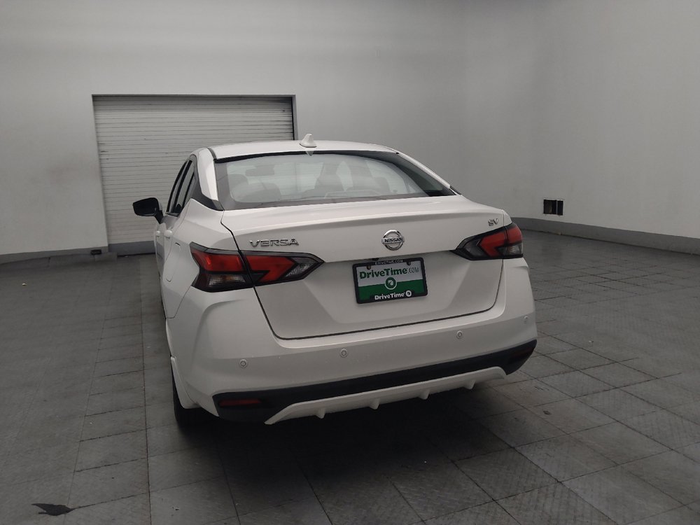 Used 2021 Nissan Versa SV FWD image 6