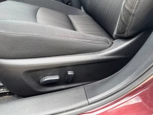 Used 2025 Nissan Altima 2.5 SV FWD image 17