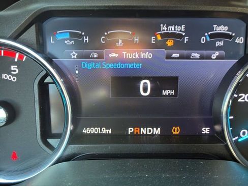 Used 2021 Ford F250 Lariat w/ Lariat Value Package AWD/4WD image 16
