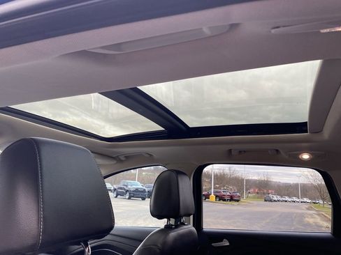 Used 2017 Ford Escape Titanium image 20