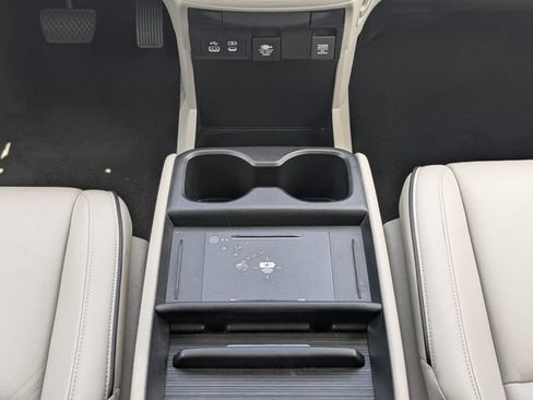 Used 2025 Honda Odyssey Touring image 26