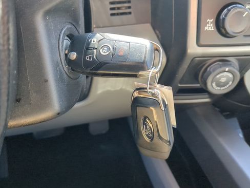 Used 2018 Ford F150 XLT w/ Equipment Group 302A Luxury image 26