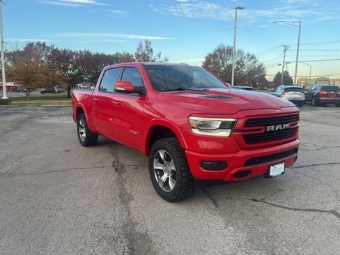 Used 2019 RAM 1500 Laramie w/ Sport Appearance Package image 8