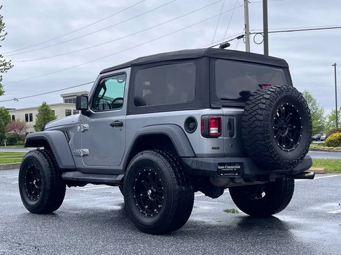 Used 2018 Jeep Wrangler Sport AWD/4WD image 6