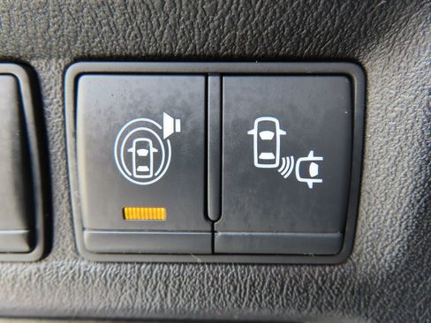 Used 2017 Nissan Armada Platinum w/ Captain Seat Package RWD image 38