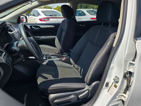 Used 2017 Nissan Sentra S FWD image 3