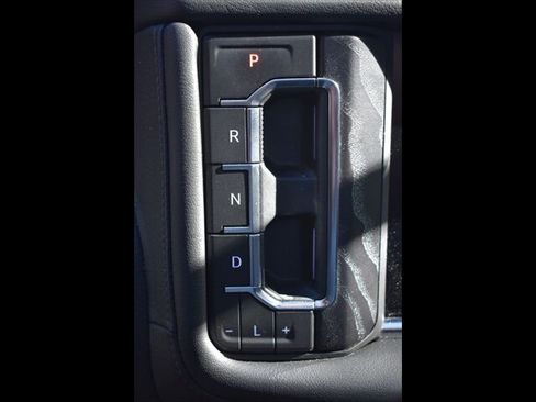 Used 2024 GMC Yukon Denali w/ Denali Reserve Package AWD/4WD image 15