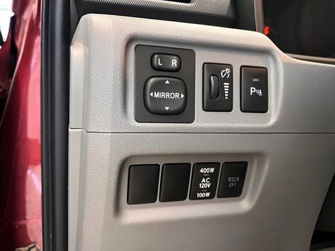 Used 2010 Toyota 4Runner SR5 image 18