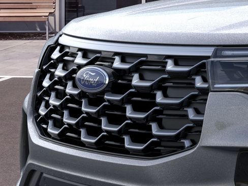 New 2026 Ford Explorer Platinum w/ LUX Leather Package AWD/4WD image 17