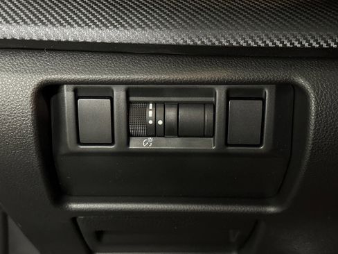 New 2025 Subaru Crosstrek 2.5i Limited w/ Crosstrek Mirror Package image 30