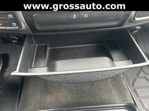 Used 2017 RAM 1500 Express image 32