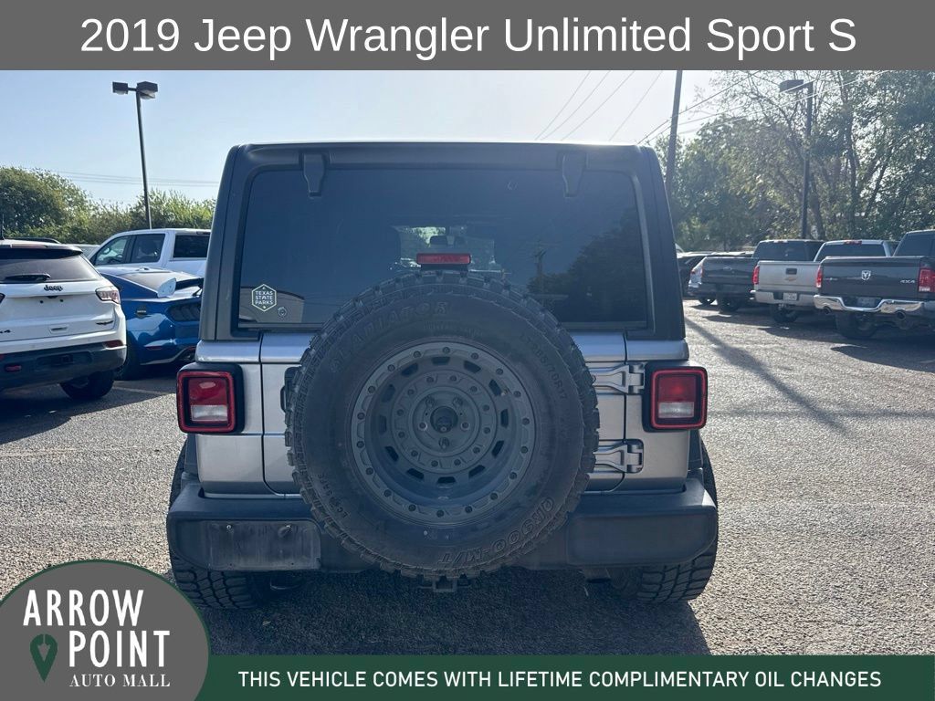 Used 2019 Jeep Wrangler Unlimited Sport S AWD/4WD image 3