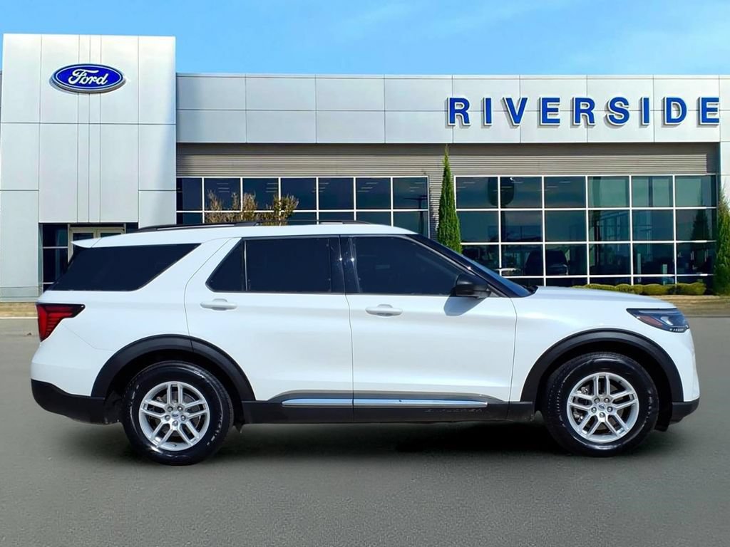 Used 2025 Ford Explorer Active RWD image 8