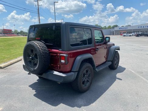 Used 2021 Jeep Wrangler Sport AWD/4WD image 7