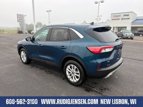 Used 2020 Ford Escape SE AWD/4WD image 3