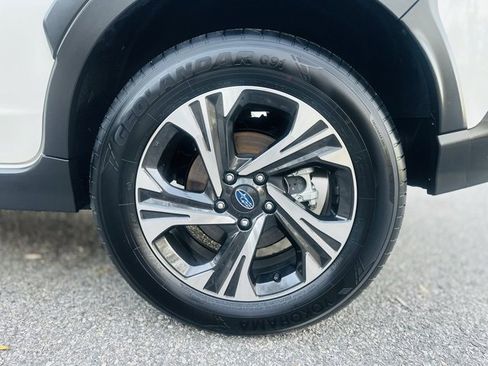 Used 2025 Subaru Crosstrek 2.0i Premium image 31