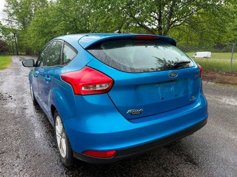 Used 2016 Ford Focus SE FWD image 3