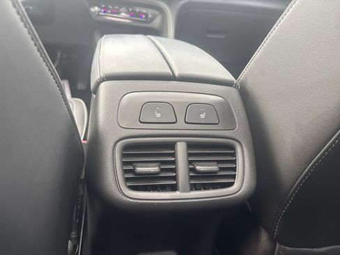 Used 2022 Buick Envision Avenir w/ Technology Package II AWD/4WD image 33