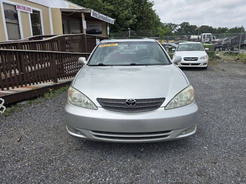 Used 2004 Toyota Camry XLE FWD image 5