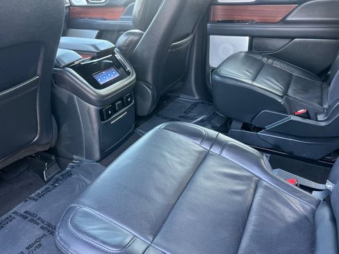 Certified 2023 Lincoln Navigator Reserve image 12
