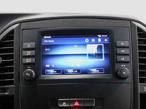 Used 2023 Mercedes-Benz Metris image 14