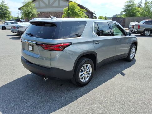 Certified 2023 Chevrolet Traverse LS FWD image 5
