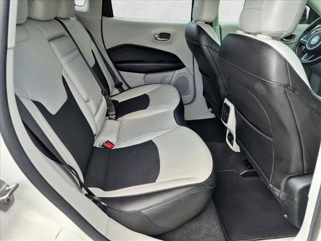 Used 2019 Jeep Compass Latitude FWD image 18