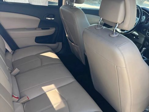 Used 2012 Chrysler 200 Limited FWD image 20