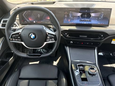 Used 2026 BMW 330i Sedan w/ Premium Package RWD image 19
