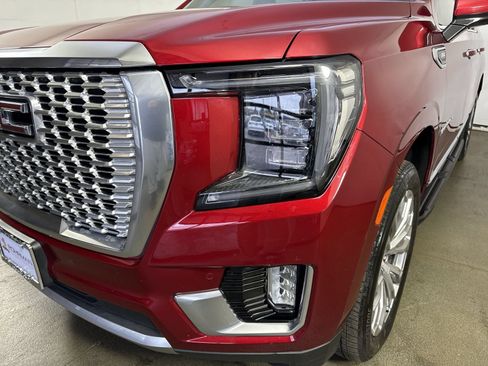 Used 2024 GMC Yukon XL Denali AWD/4WD image 27
