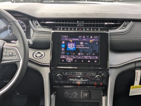 New 2026 Jeep Grand Cherokee 2WD image 26