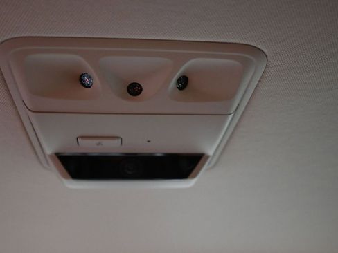 Used 2023 Kia Carnival SX FWD image 29