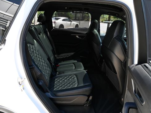 Used 2025 Audi SQ7 Premium Plus AWD/4WD image 53