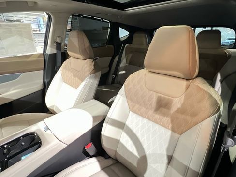 New 2025 Nissan Murano Platinum w/ Cargo Package image 8